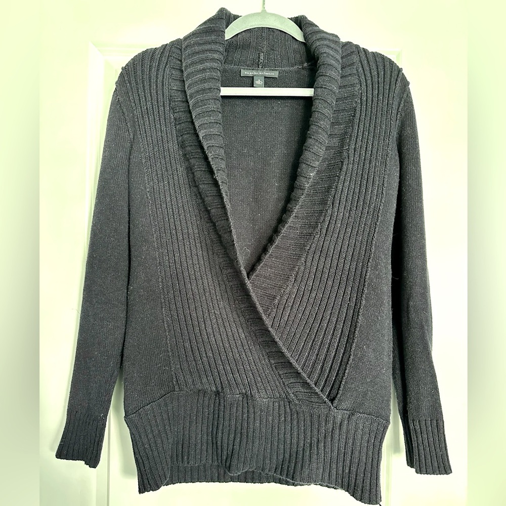 Banana Republic Plunge Neck Sweater